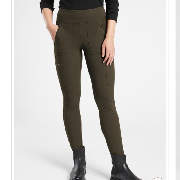 Athleta Pants - Athleta Headlands Hybrid Cargo tight